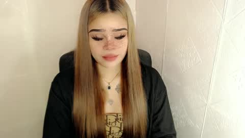 Snapshot of preciousangel69xxx chatting on 03-09-25, 10:30 MAXXINE online show from 03-09-25, 10:30
