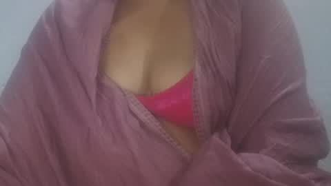 Snapshot of preet_punjaban02 chatting on 07-05-26, 05:42 preet_punjaban02 online show from 07-05-26, 05:42