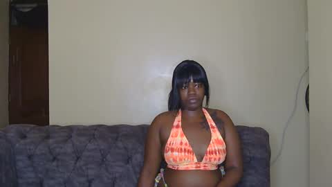 Snapshot of preetycookie chatting on 01-27-25, 04:52 Lilly online show from 01-27-25, 04:52