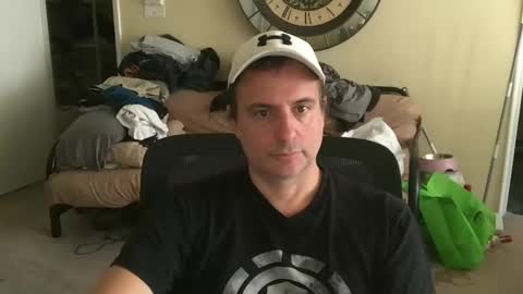 Snapshot of preppyguyintokink1 chatting on 10-16-25, 08:10 preppyguyintokink1 online show from 10-16-25, 08:10