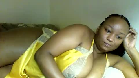 Prettie diva online show from 12-23-25, 12:30