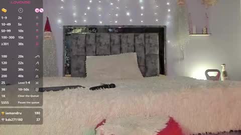 Snapshot of pretty_and_strong chatting on 11-11-25, 01:05 pretty_and_strong online show from 11-11-25, 01:05