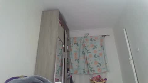 pretty_curvy99 online show from 04-03-26, 08:51