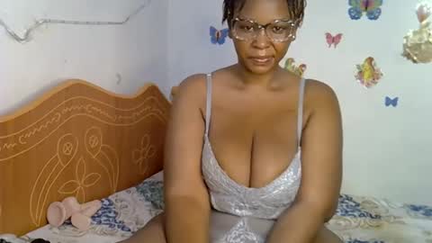 pretty_dey online show from 11-03-25, 07:42