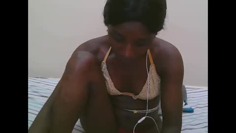 pretty online show from 02-03-26, 12:53