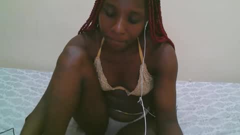 pretty online show from 03-25-26, 11:44