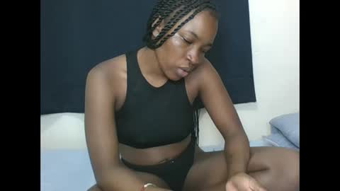 Snapshot of pretty_ebony2 chatting on 10-15-25, 11:38 Anne online show from 10-15-25, 11:38