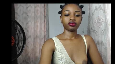 Pretty ebonygirl2 online show from 03-01-26, 07:10