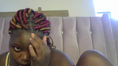 pretty_fel online show from 10-22-25, 04:35