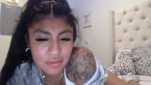 pretty_girl828687 online show from 02-26-26, 03:49