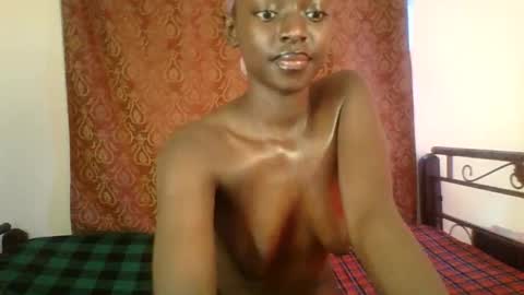 Snapshot of pretty_hearts chatting on 02-28-26, 05:52 Shillah online show from 02-28-26, 05:52