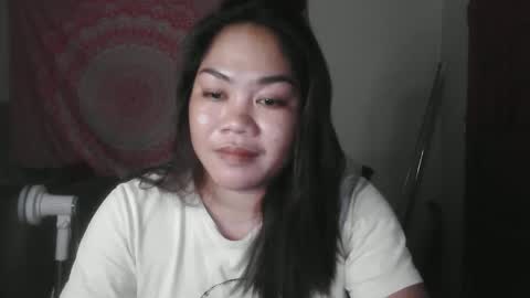 Snapshot of pretty_jewel05 chatting on 02-16-25, 04:21 pretty_jewel05 online show from 02-16-25, 04:21