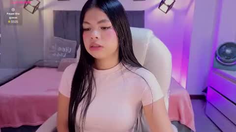 Snapshot of pretty_johnson_ chatting on 07-25-26, 01:15 pretty online show from 07-25-26, 01:15