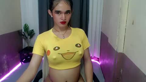 Snapshot of pretty_lady_kitty chatting on 04-22-26, 05:58 pretty_lady_kitty online show from 04-22-26, 05:58