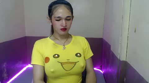Snapshot of pretty_lady_kitty chatting on 04-23-26, 02:52 pretty_lady_kitty online show from 04-23-26, 02:52