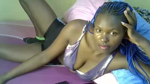 Snapshot of pretty_liny chatting on 10-11-25, 02:04 pretty_liny online show from 10-11-25, 02:04