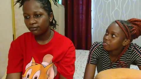 Snapshot of pretty_lioness_ chatting on 02-05-26, 07:02 Pretty online show from 02-05-26, 07:02