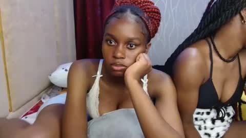 Snapshot of pretty_lioness_ chatting on 02-06-26, 07:12 Pretty online show from 02-06-26, 07:12