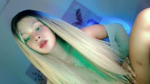 Flor online show from 11-13-25, 05:50