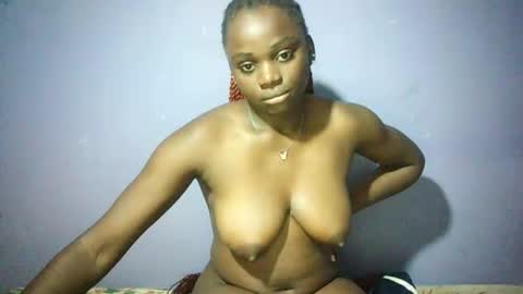 Snapshot of pretty_melinda2 chatting on 01-28-25, 06:49 Mary Melinda online show from 01-28-25, 06:49