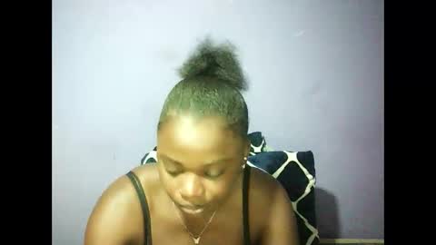 Snapshot of pretty_melinda2 chatting on 02-02-25, 09:51 Mary Melinda online show from 02-02-25, 09:51