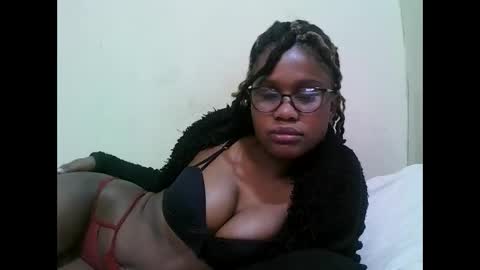 pretty_mellan online show from 02-06-25, 03:27