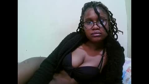 pretty_mellan online show from 02-07-25, 03:55