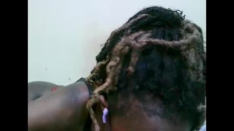 pretty_mellan online show from 03-07-25, 12:12