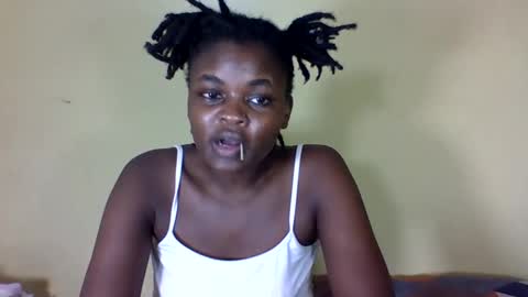 Snapshot of pretty_miya chatting on 12-31-24, 08:26 pretty_miya online show from 12-31-24, 08:26