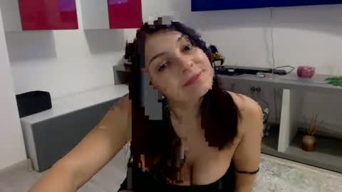 PrettyNatalie online show from 02-23-25, 10:53
