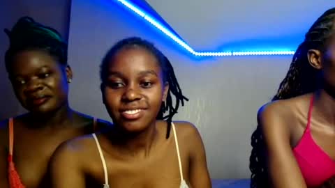 Snapshot of pretty_nyra chatting on 06-17-26, 07:37 Nyra online show from 06-17-26, 07:37