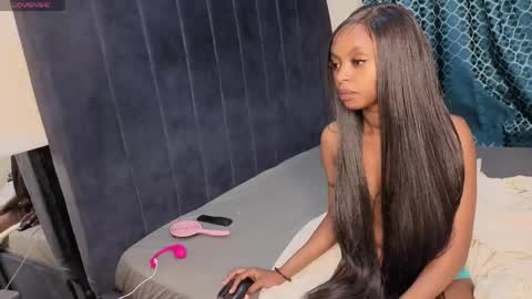 Snapshot of pretty_peshy chatting on 05-14-26, 09:32 pretty_peshy online show from 05-14-26, 09:32