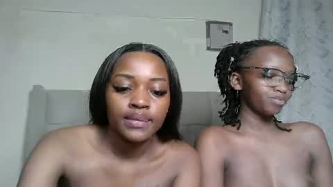 Snapshot of pretty_petite18 chatting on 06-15-26, 10:12 lynn online show from 06-15-26, 10:12
