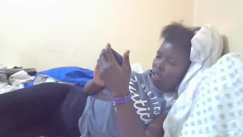 pretty_petite_ebony online show from 01-11-25, 02:20