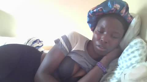 pretty_petite_ebony online show from 01-11-25, 02:15