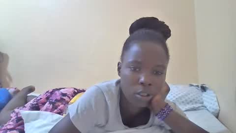 pretty_petite_ebony online show from 02-17-25, 04:15