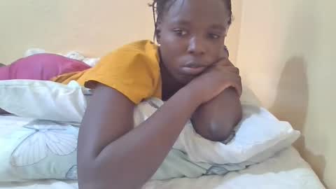 pretty_petite_ebony online show from 03-07-25, 08:13