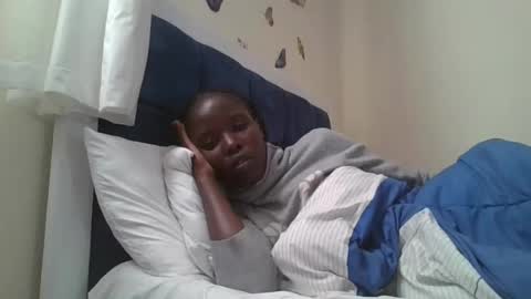 pretty_petite_ebony online show from 09-21-25, 02:29