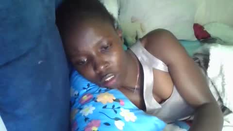 pretty_petite_ebony online show from 05-16-26, 06:17