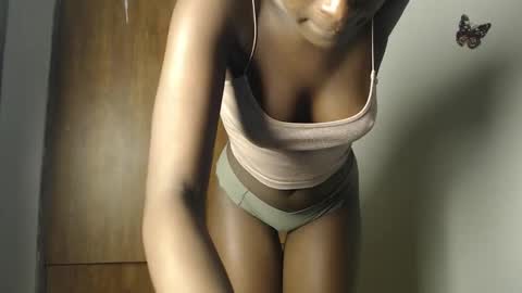 pretty_petitebody online show from 09-10-25, 08:20