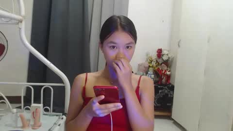Snapshot of pretty_princes19 chatting on 02-11-26, 10:37 Princess online show from 02-11-26, 10:37