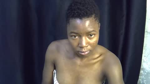 Snapshot of pretty_queen18 chatting on 02-25-25, 03:05 NASH online show from 02-25-25, 03:05