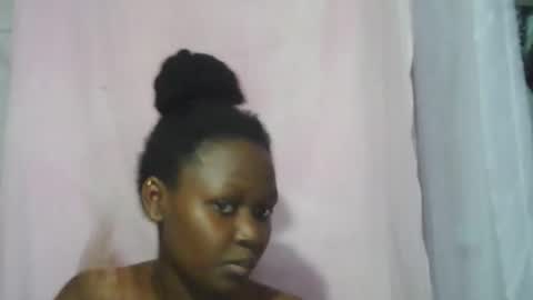 pretty_shanz online show from 11-15-25, 12:23