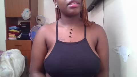 Snapshot of pretty_shila chatting on 04-27-26, 12:36 pretty_shila online show from 04-27-26, 12:36
