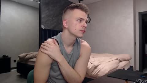 Justin online show from 11-08-25, 09:24