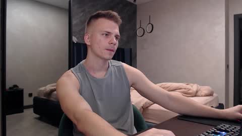 Justin online show from 11-12-25, 06:03