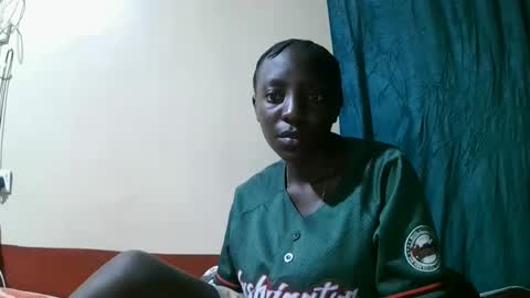 pretty_tiffany1 online show from 02-16-26, 06:31