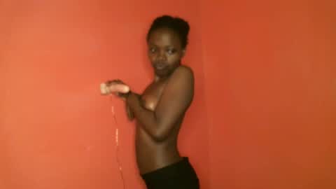 Snapshot of prettybabe02 chatting on 01-27-25, 10:49 SaraCattra online show from 01-27-25, 10:49