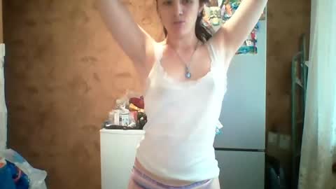 Bella online show from 07-16-26, 11:16