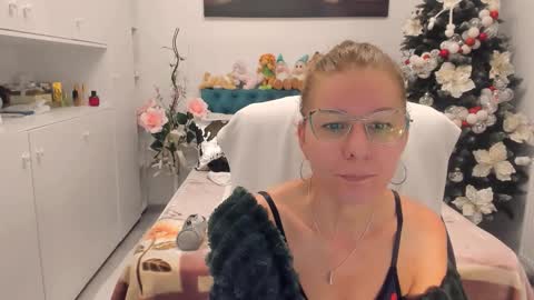 wilma online show from 11-29-25, 08:06